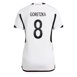 Tyskland Leon Goretzka #8 kläder Kvinnor VM 2022 Hemmatröja Kortärmad